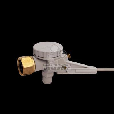 Valvulas para tanque Hembra tuerca de bronce 1/2